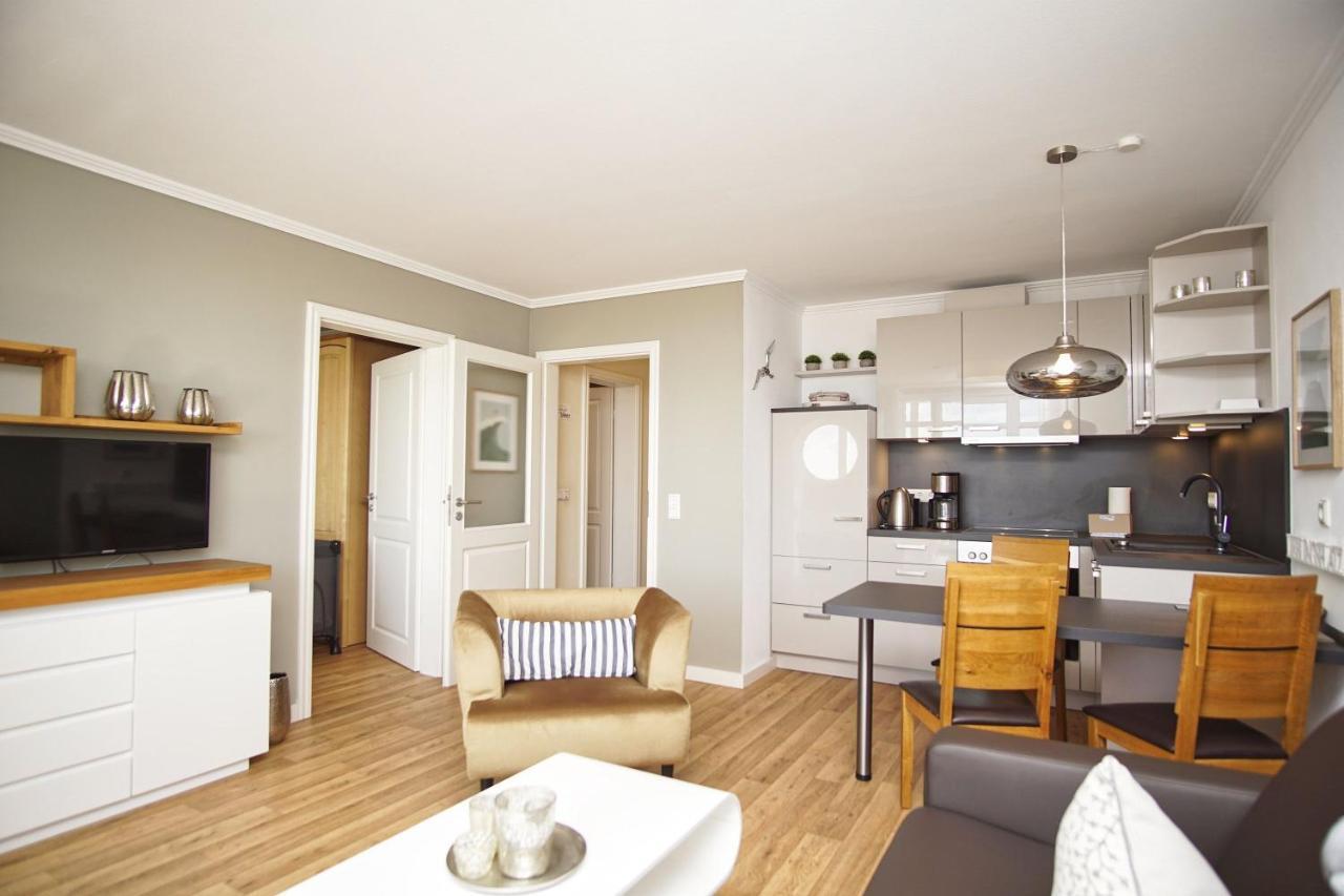 גוהרן Mit Meerblick Und Balkon, Gratis Nutzung Vom Ahoi Erlebnisbad Und Sauna In Sellin - Meeresblick Fewo 25 מראה חיצוני תמונה
